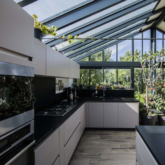 une veranda moderne pour embellir votre maison soko une veranda moderne pour embellir votre maison soko
